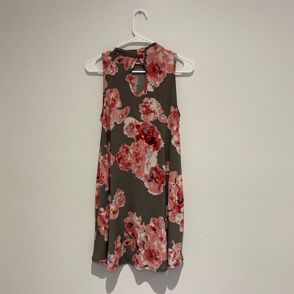 MTS Boutique Floral Dress Size Small - Picture 5 of 6